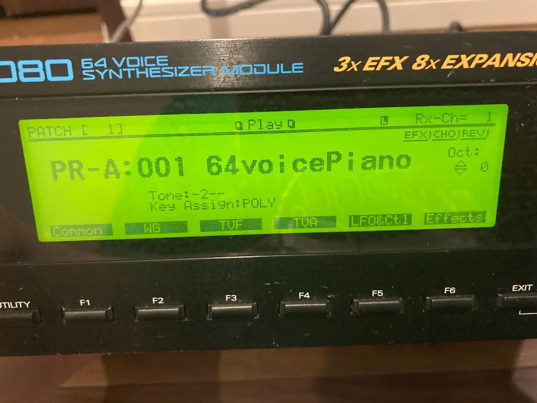 Roland JV-2080 拡張音源4枚搭載 2Uラックケース付