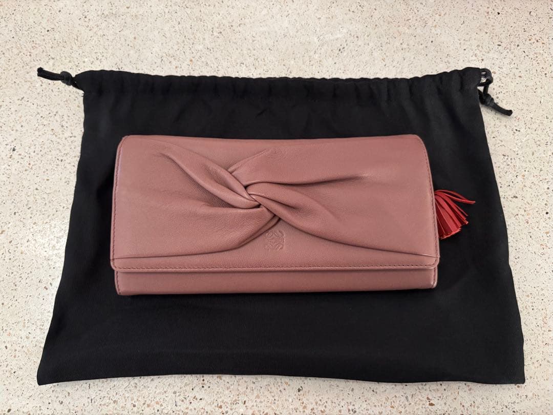 LOEWE ロエベ ノット レザー チェーンウォレット 長財布