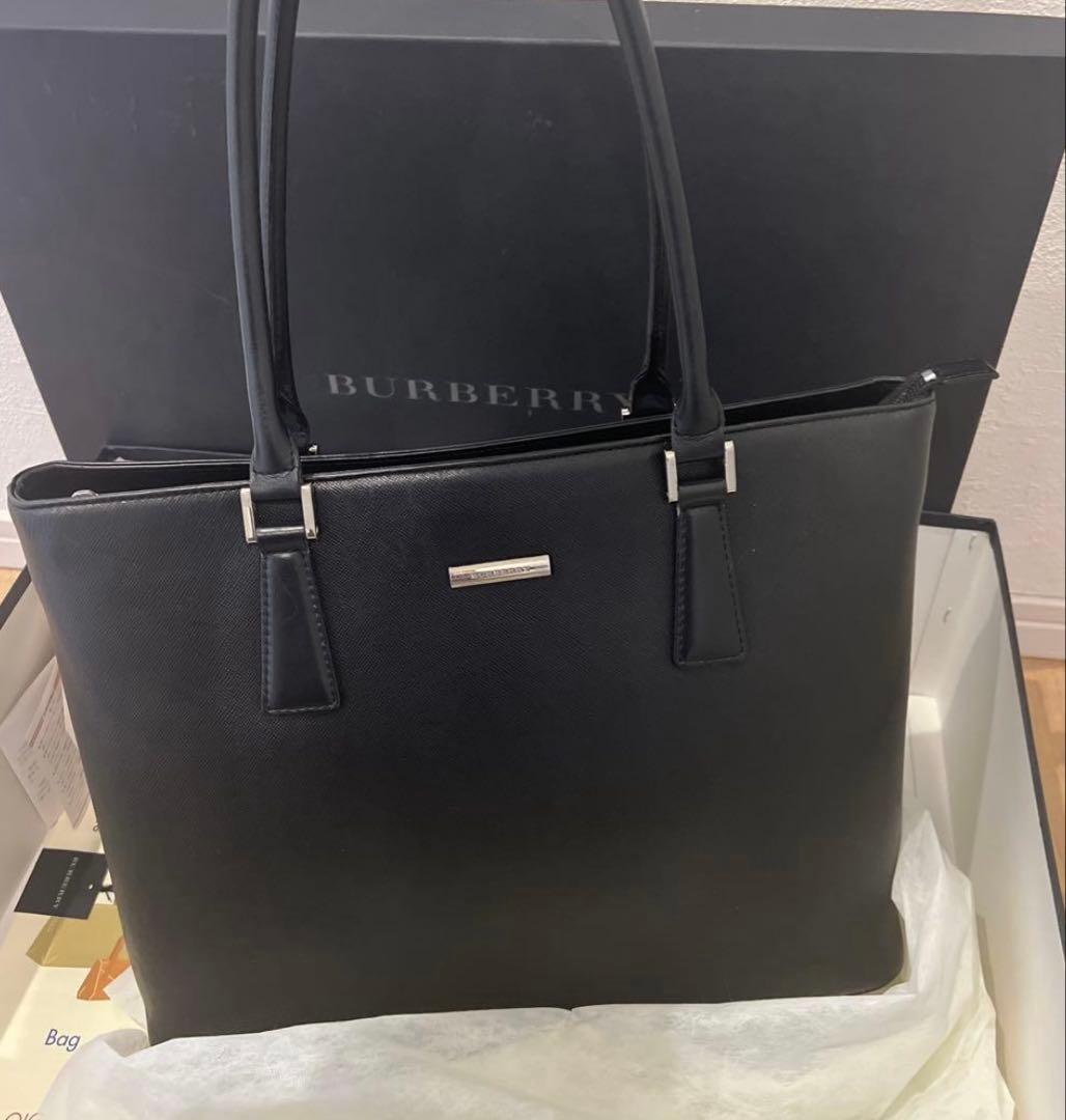 【A4対応/美品/定価20万 】バーバリー トートバッグ レザー 黒 通勤