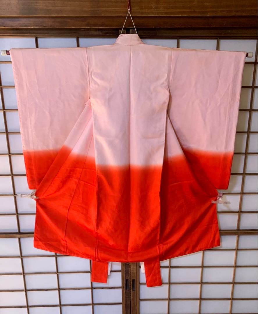 祝い着女子供 産着熨斗目着物 正絹綸子地 鶴の地織り柄にぼかし染め T67