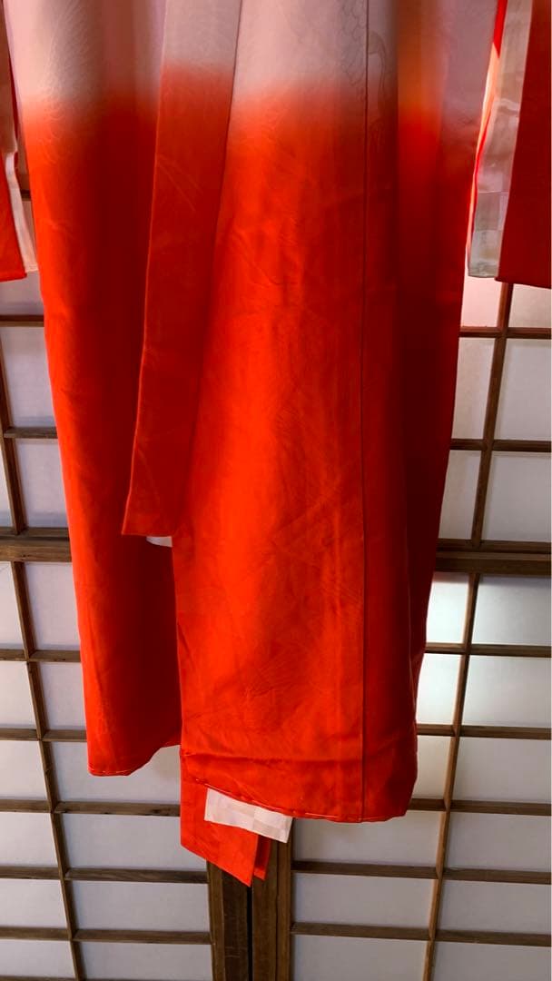 祝い着女子供 産着熨斗目着物 正絹綸子地 鶴の地織り柄にぼかし染め T67