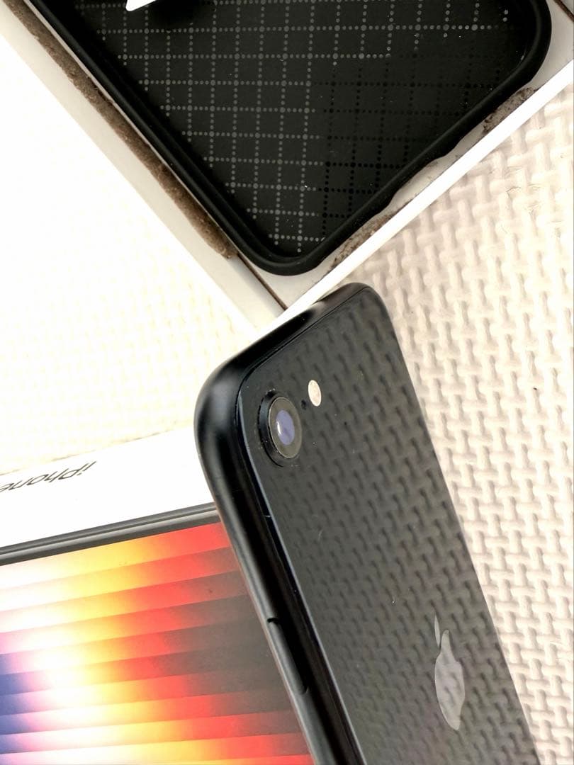 Apple iPhone SE 第3世代　ブラック美品