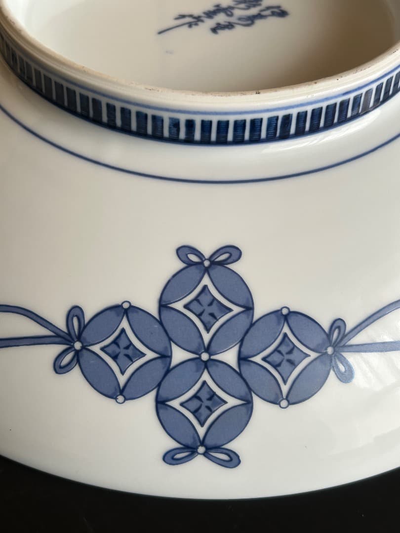 色鍋島 けし図 高台大皿　(船津彩雲 作)