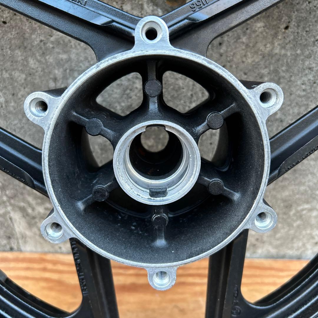 GPZ1000RX フロントホイール