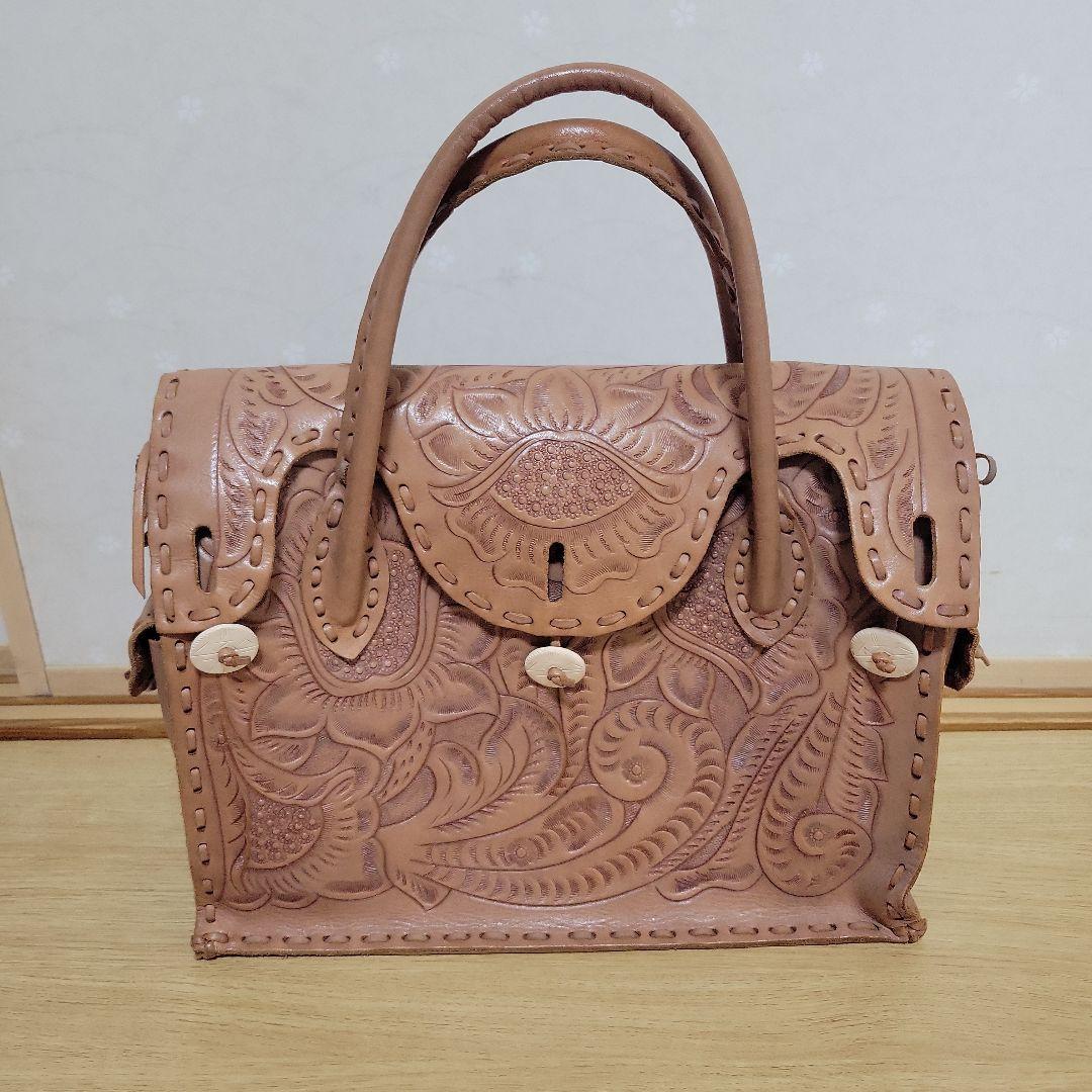 グレースコンチネンタル　カービングバッグ　M