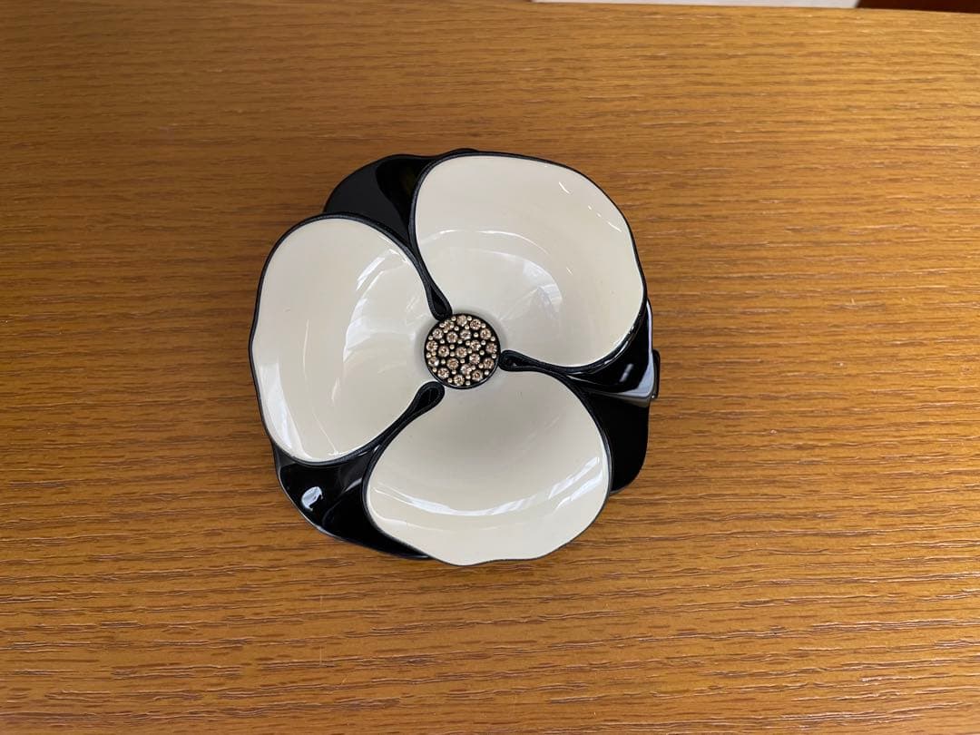 ALEXANDRE DE PARIS バレッタ　大　カメリア