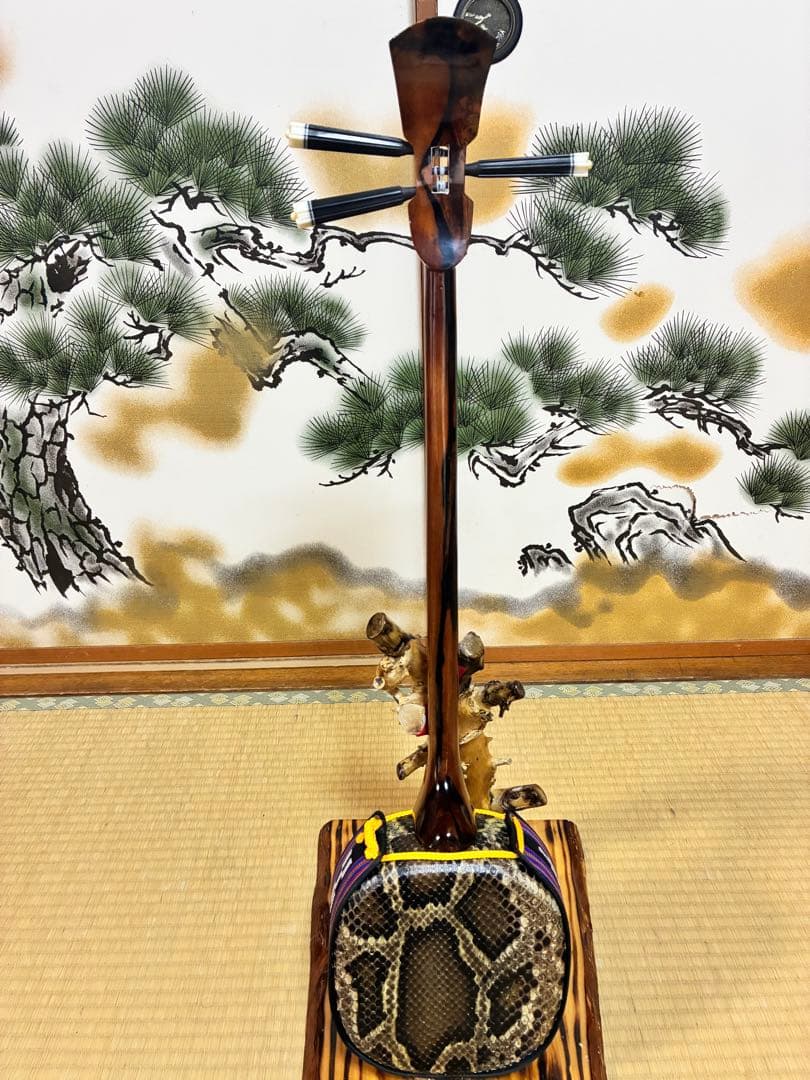 沖縄三線　エーマクルチ　本蛇皮一枚張り！