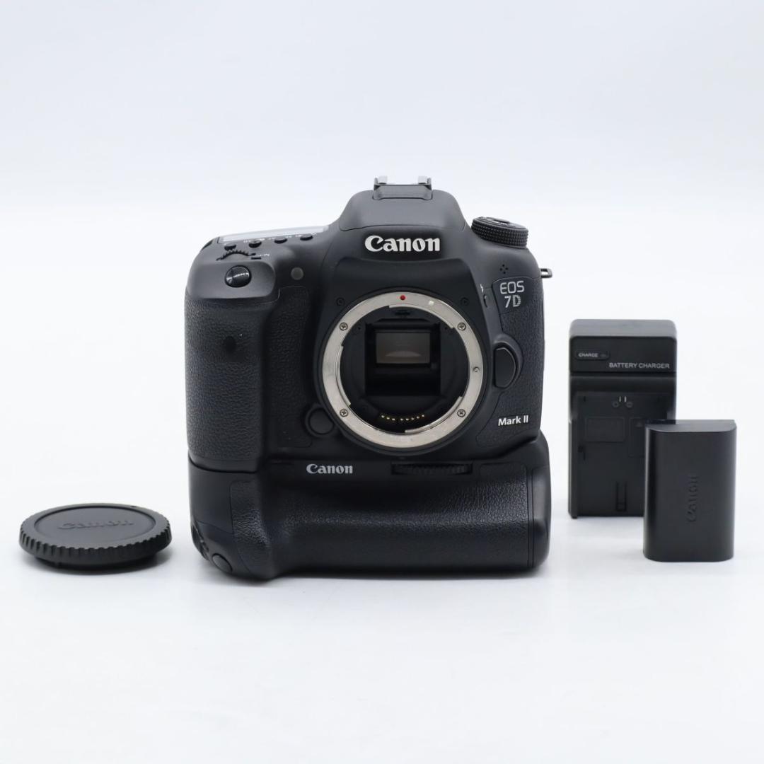 Canon EOS 7D Mark IIボディ bg-e16付　#3924