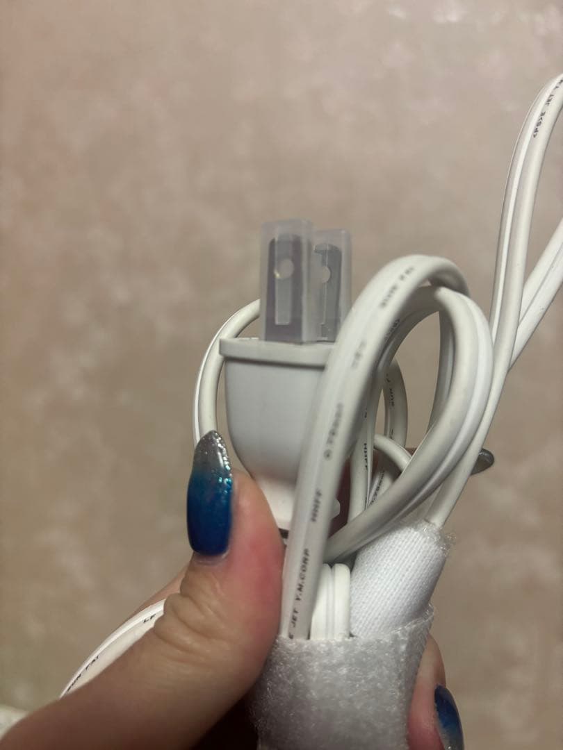 最新モデル リファ ストレートヘアアイロンプロ ホワイト 海外にも対応 値下げ済