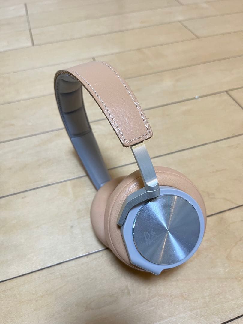 Bang & Olufsen Beoplay H4 ベージュ