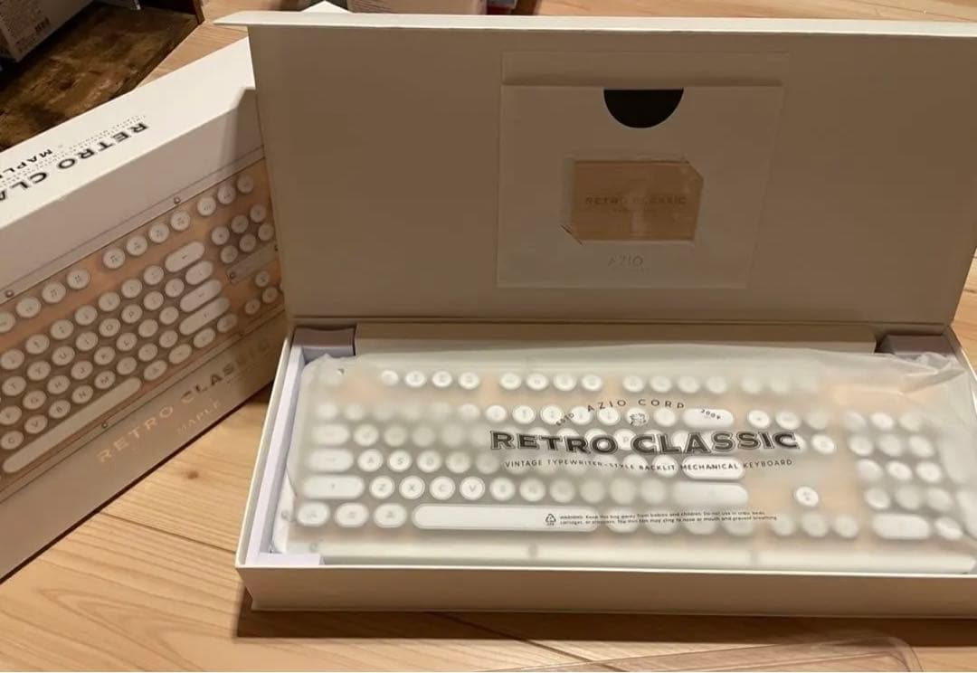 未使用！AZIOレトロキーボードmaple Bluetooth lofree