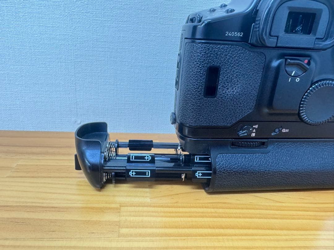 Canonキャノン EOS-1N HS フィルムカメラボディ　動作品