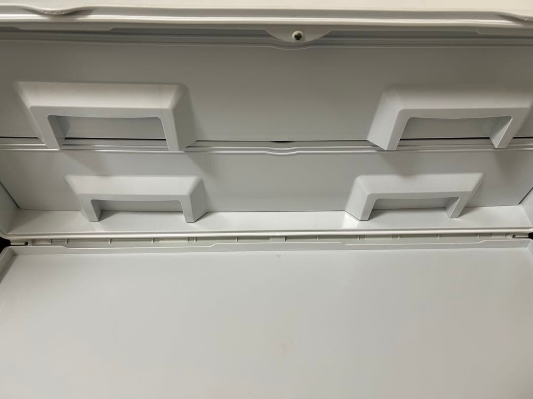 スーパーチェスト　ホワイト 2段引き出し収納　衣装タンス　タッパーウエア