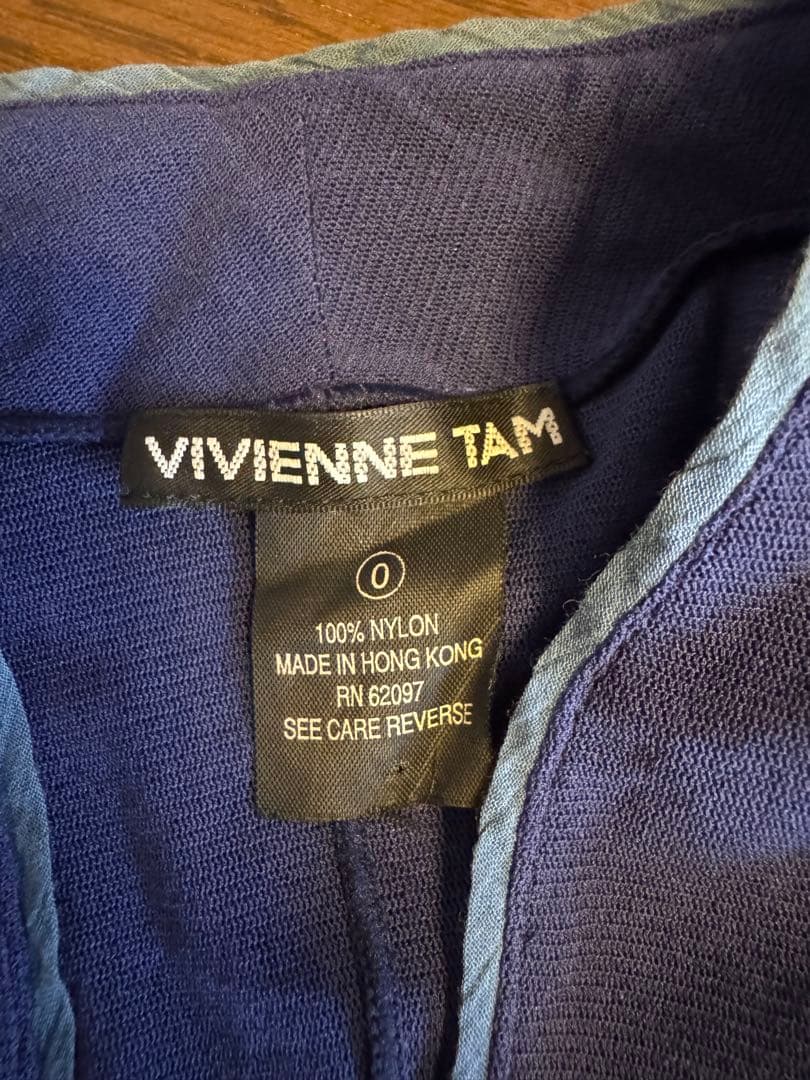 【VIVIENNE TAM】ノースリーブチュニック