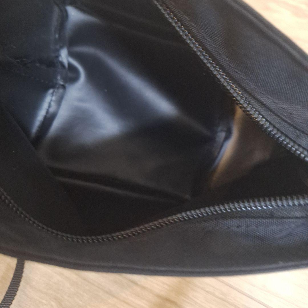 エルベシャプリエ　ショルダーバッグ　ノワール