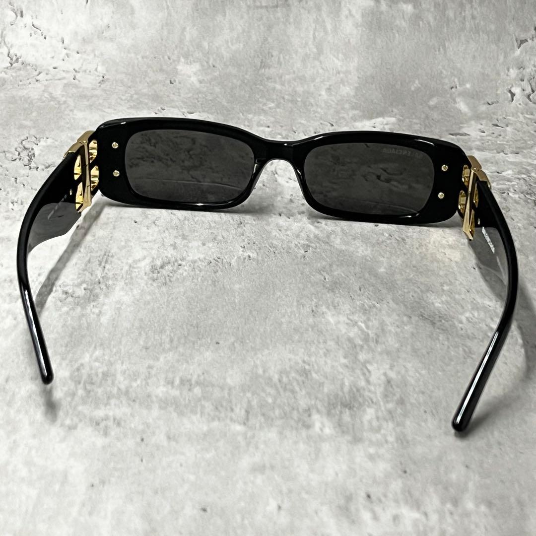 ジヨン 平本蓮　G-DRAGON着用　BALENCIAGA BB0096S