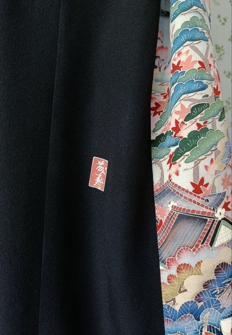 優しい柄♦♦️黒留袖ドレス♦友禅風・正絹・後ろホック【フリーサイズ】着物リメイク