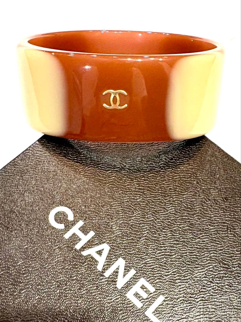 シャネル☆バングル　ココマーク　ロゴ　ブレスレット　プラスチック　ヴィンテージ