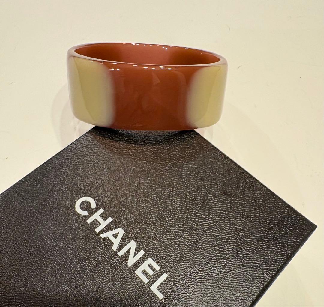 シャネル☆バングル　ココマーク　ロゴ　ブレスレット　プラスチック　ヴィンテージ