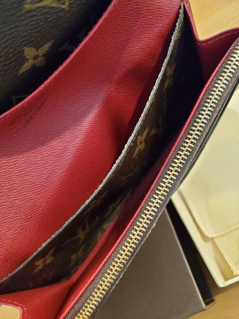 ルイヴィトン 長財布 エンベロープ