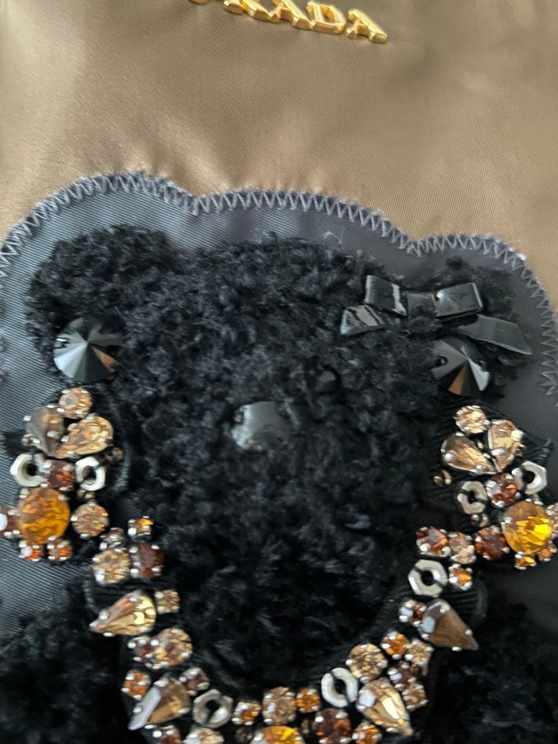 PRADA クマ刺繍ビジュー バッグ