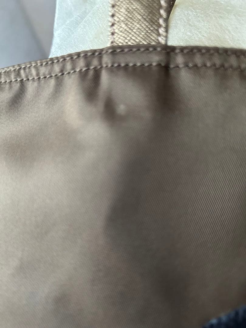 PRADA クマ刺繍ビジュー バッグ