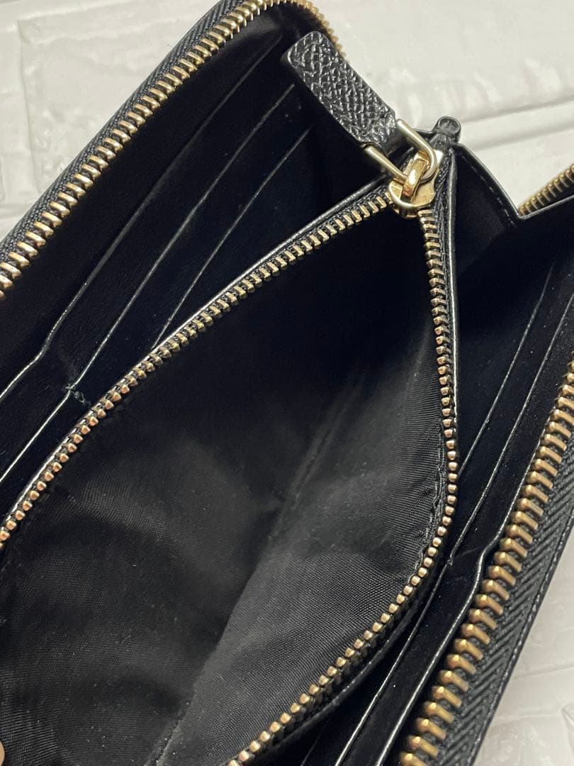 BVLGARIブルガリ　ラウンドファスナー　長財布　❤︎