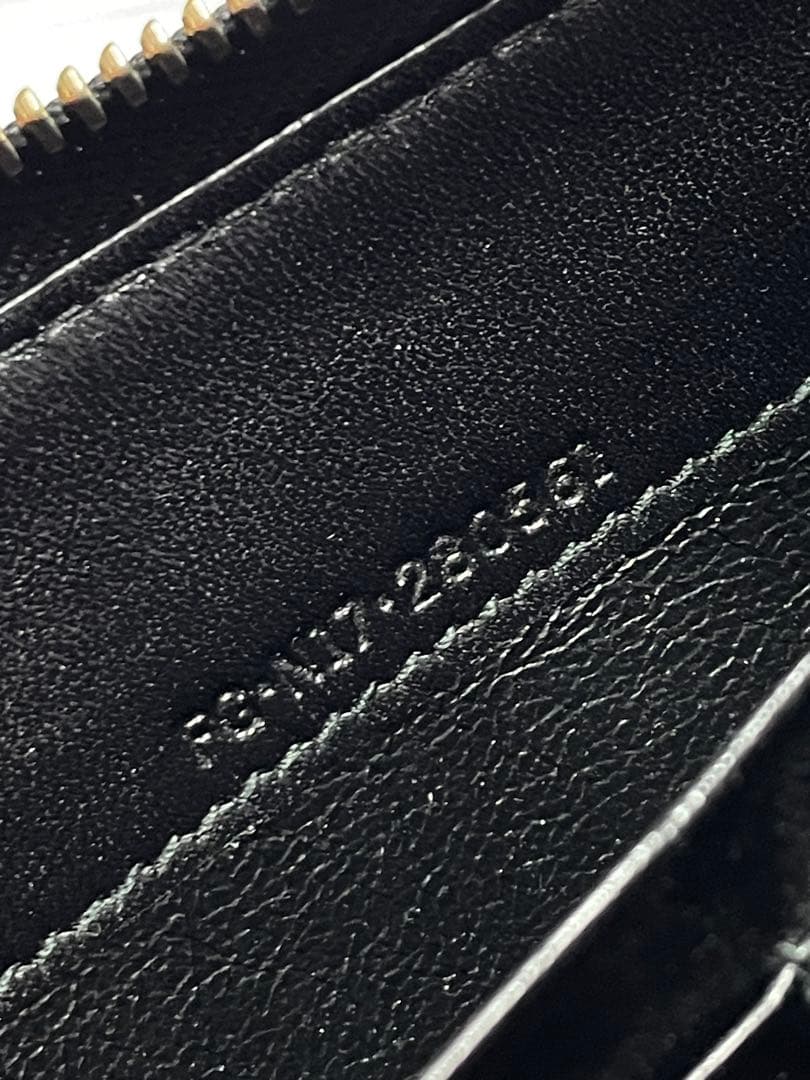 BVLGARIブルガリ　ラウンドファスナー　長財布　❤︎