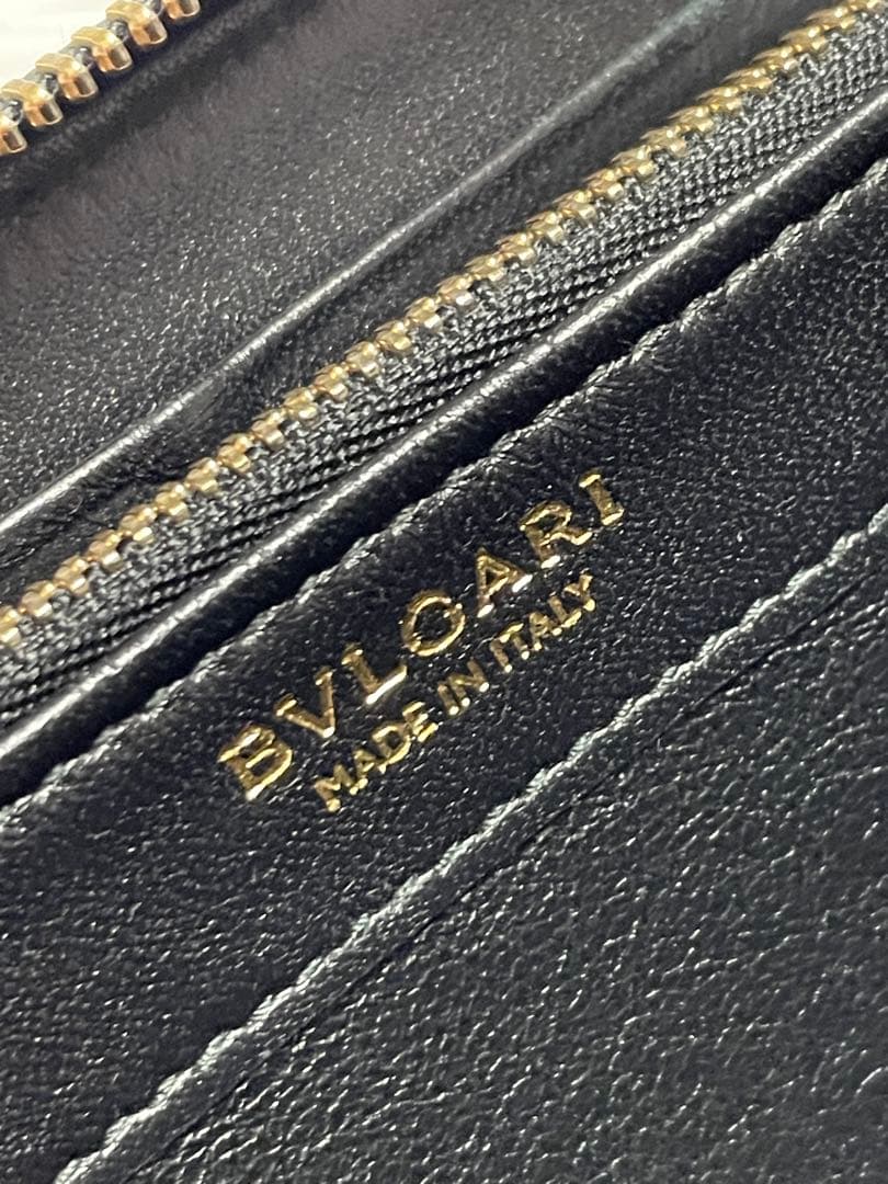 BVLGARIブルガリ　ラウンドファスナー　長財布　❤︎