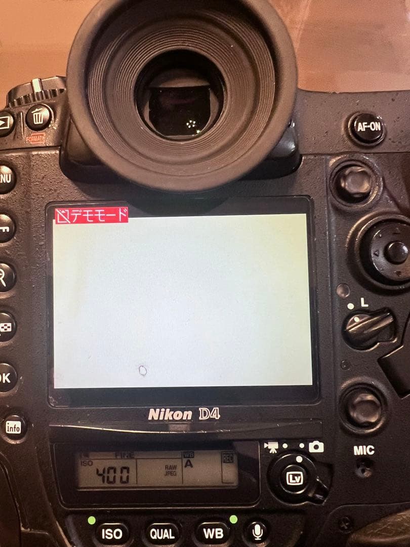 【ほととぎす】Nikon D4 フラッグシップデジタル一眼レフカメラ