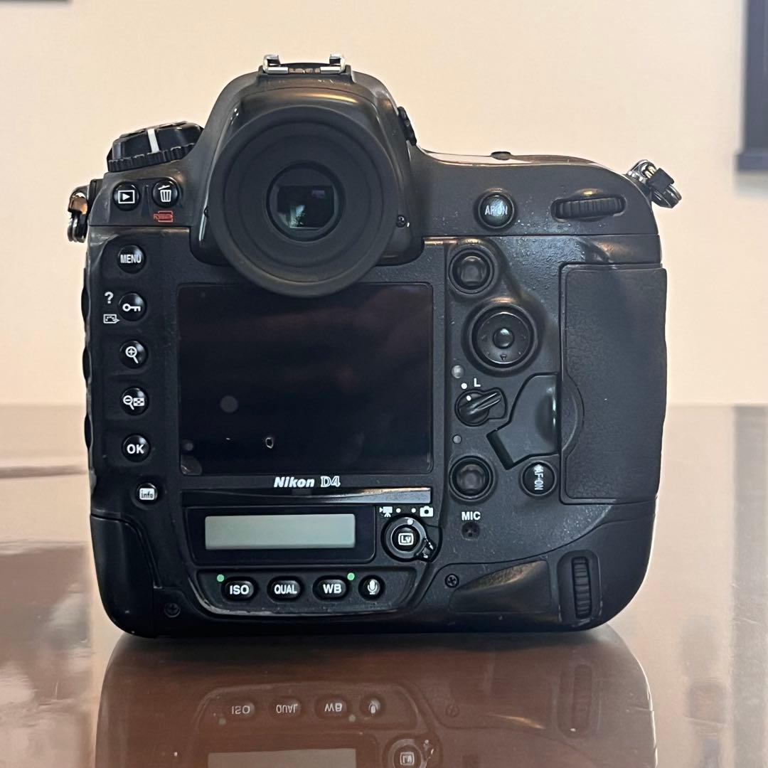 【ほととぎす】Nikon D4 フラッグシップデジタル一眼レフカメラ