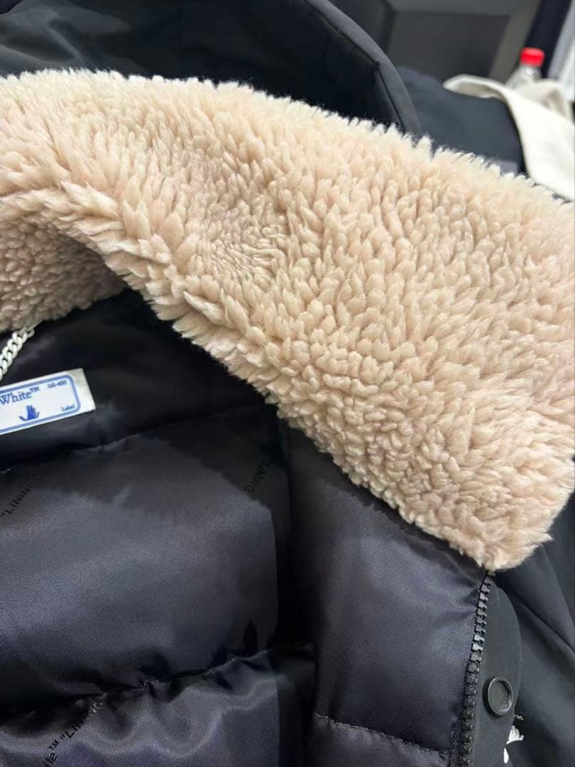 Off-White ブラック ダウンジャケット