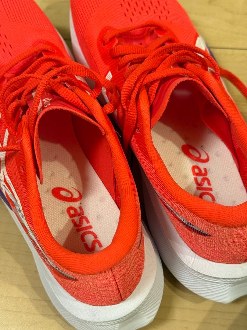 ASICS マジックスピード4 ランニングシューズ カーボン入り 25cm