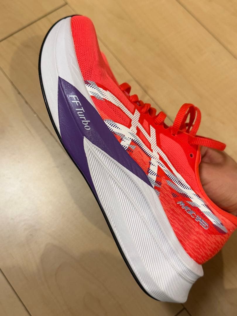 ASICS マジックスピード4 ランニングシューズ カーボン入り 25cm