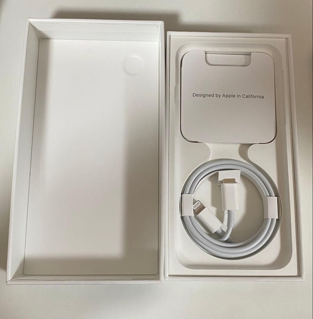 iPhone SE第3世代64GB/SIMフリー/スターライト/バッテリー100