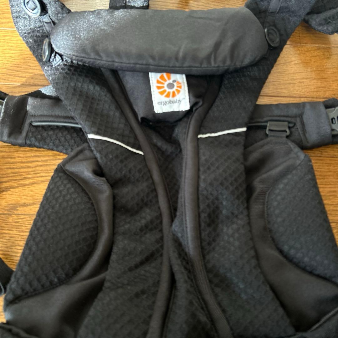 【エルゴベビー 】抱っこ紐 ブラック　オムニブリーズ
