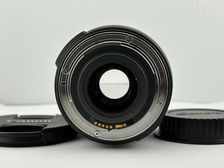 ★美品★キヤノン CANON EF-S 18-200mm F3.5-5.6 IS