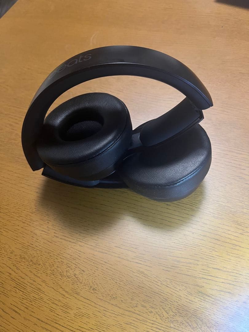 【美品】Beats Solo Pro ブラック ワイヤレス／ノイズキャンセリング