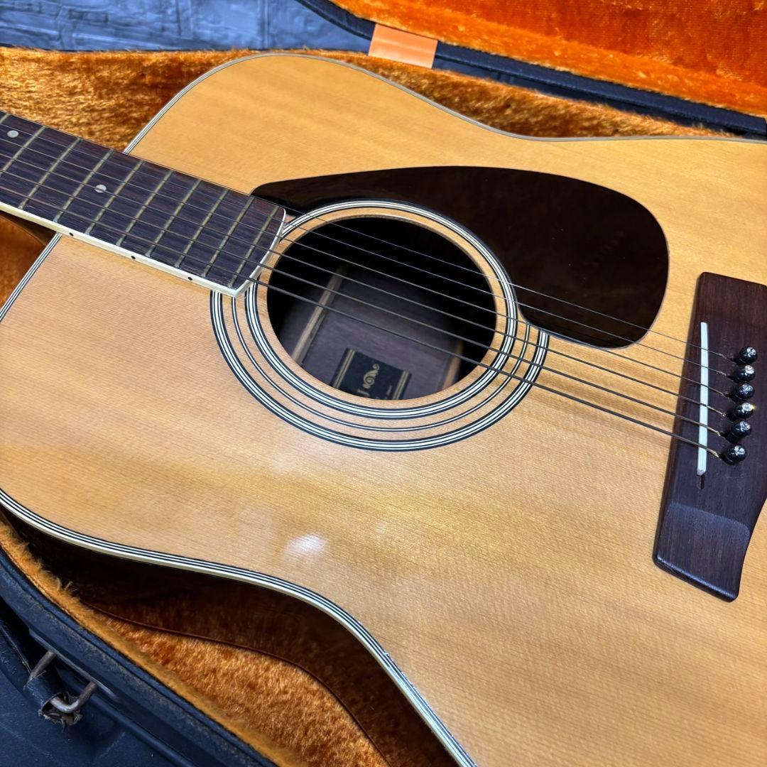 872　ヤマハ　1970年代　黒ラベル　アコースティックギター　ハードケース付き