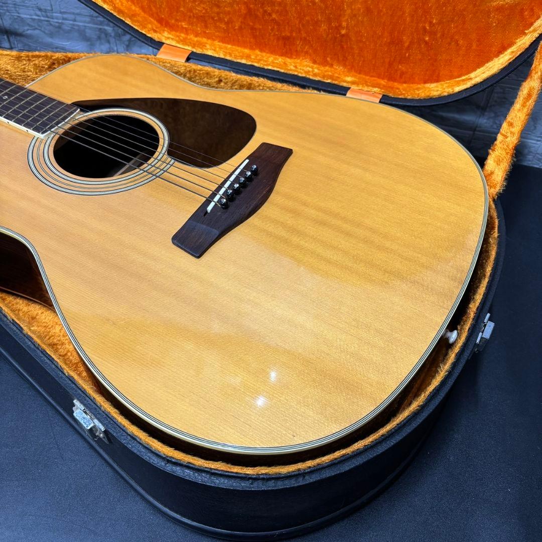 872　ヤマハ　1970年代　黒ラベル　アコースティックギター　ハードケース付き