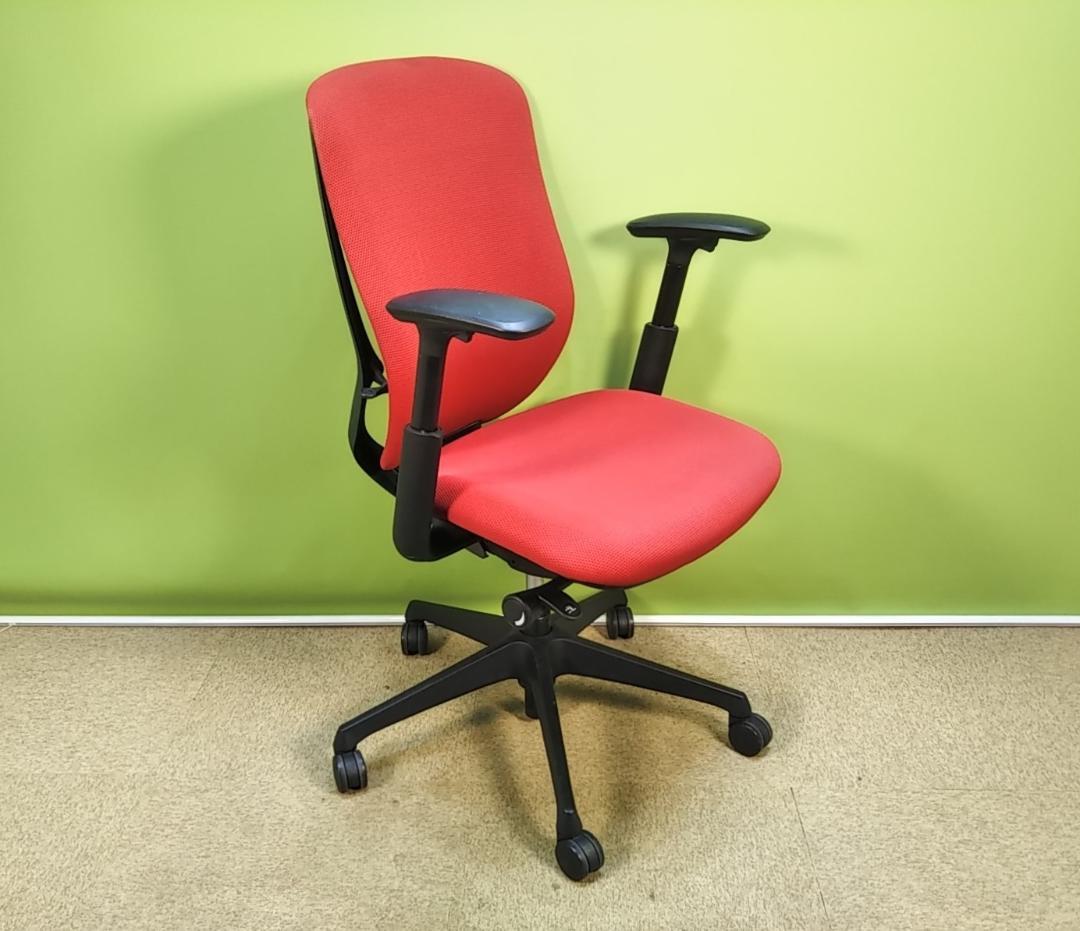 zw　オカムラ　シルフィーチェア　前傾機能　ハイバック　クッションタイプ 中古