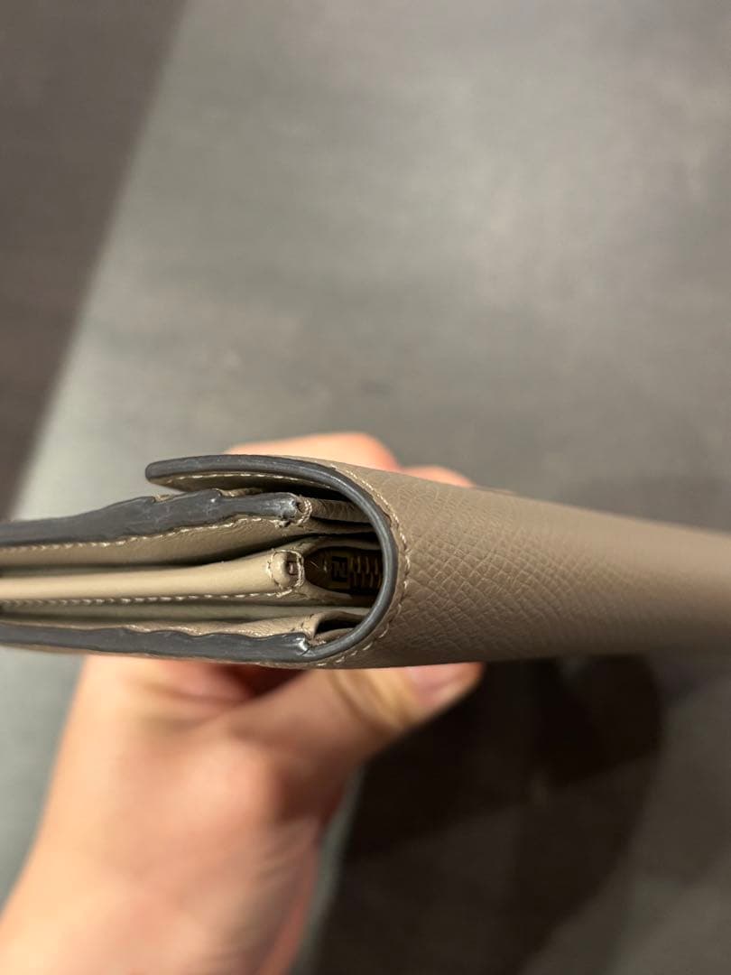 FENDI コンチネンタル長財布　ベージュ
