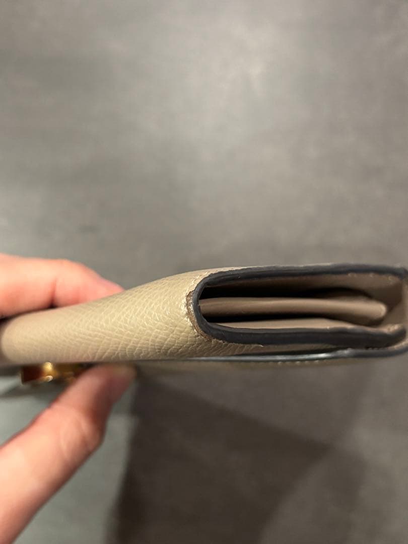 FENDI コンチネンタル長財布　ベージュ