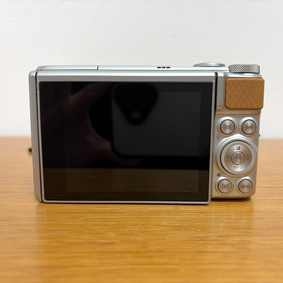 〈Canon〉 Power Shot SX740 HS