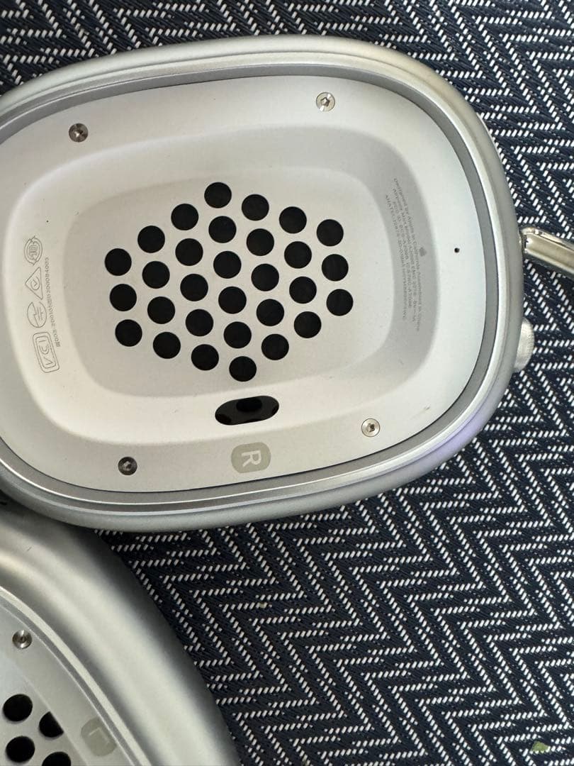 AirPods Max シルバー 本体 ケース付き　Lightning充電