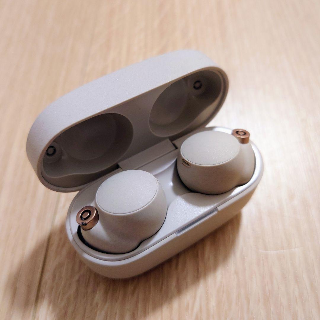 ソニー WF-1000XM4 バッテリー新品交換済 シルバー ワイヤレスイヤホン