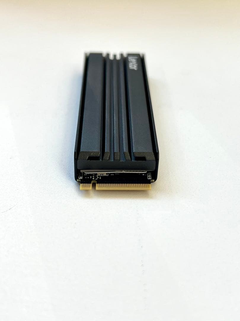 Lexar NM790 4TB M.2 SSD ヒートシンク付き