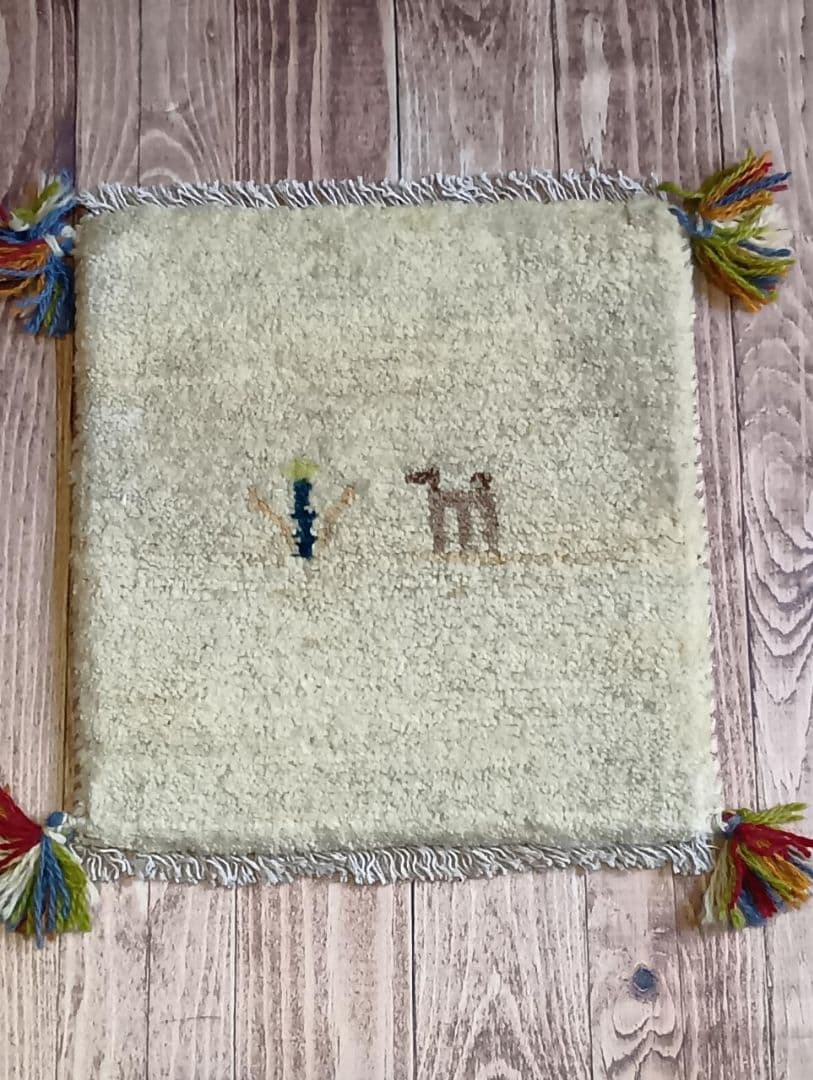 【＆greenさま専用】ペルシャ絨毯　ギャッベ　座布団　手織り　2枚おまとめ