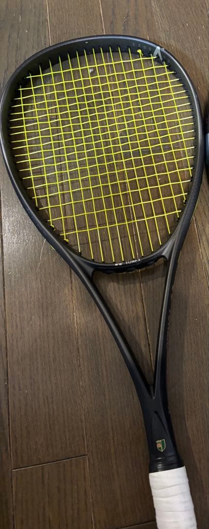 VOLTRAGE 8V テニスラケット シェリーシルバー