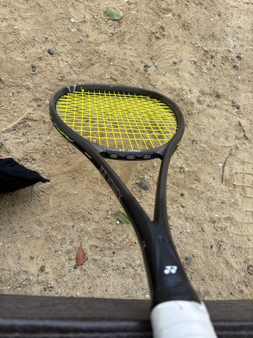 VOLTRAGE 8V テニスラケット シェリーシルバー